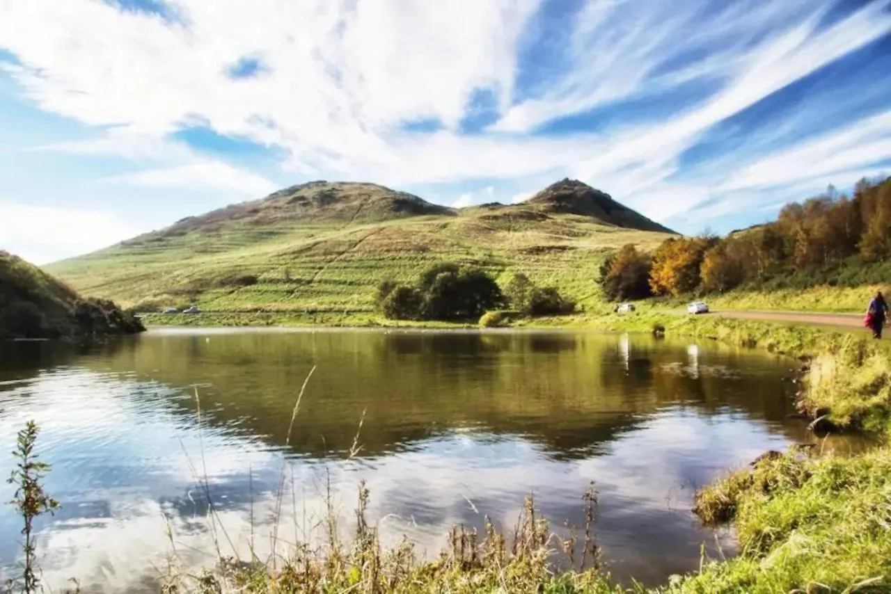 2 Bedroom Flat Near Holyrood Park Sleeps 4 Edinburgh Verenigd Koninkrijk
